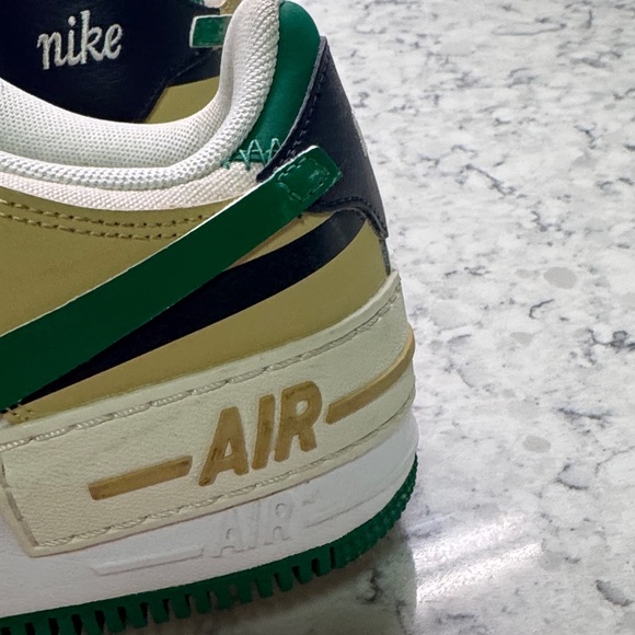 Nike Air Force 1 Sneakers White,Green,Navy,Beige with Gold Details size 8 - Picture 6 of 11